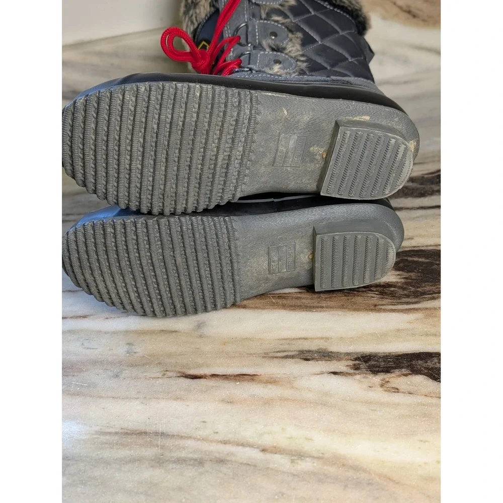 Womens Gray Black Quilted Faux Fur Trim Snow Duck‎ Boots Size 7B Waterproof Cold